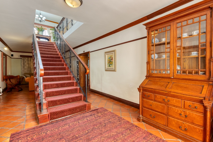 8 Bedroom Property for Sale in Gordons Bay Village Western Cape